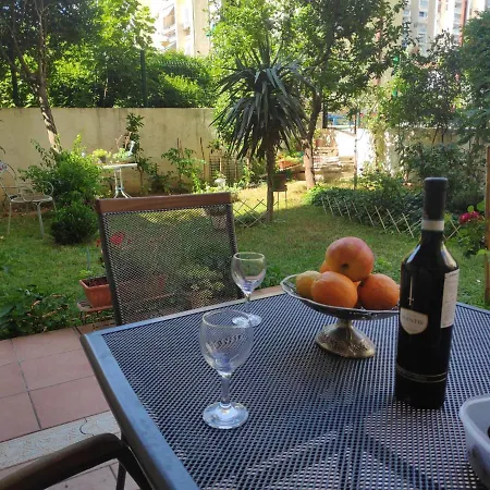 Spacious With Big Garden Near Σπλιτ