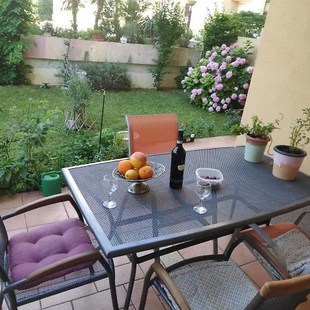 Spacious With Big Garden Near Split