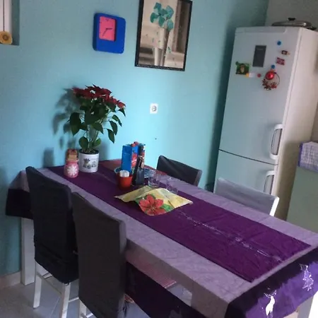 Spacious With Big Garden Near * Split